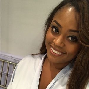 Meet your Posher, Wyntiana